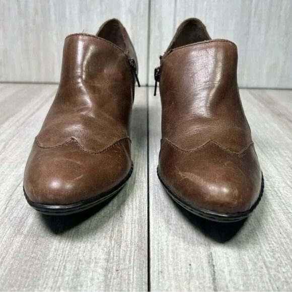 Born Heeled Ankle Boots Booties Side Zip Brown Leather Wingtip Women’s Size 6.5 - Picture 6 of 10
